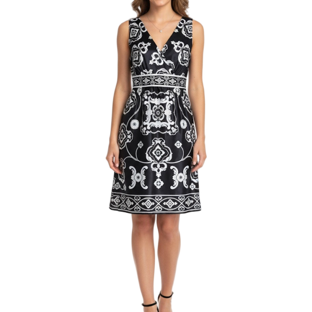WHITE HOUSE BLACK MARKET Size 4 Black White Silk Dress Quiet Luxury Old Money